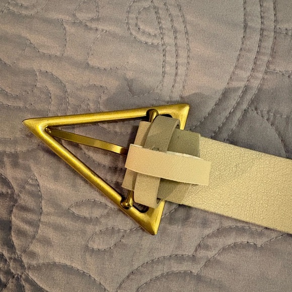 Brass diamond buckle tan belt - Picture 8 of 9
